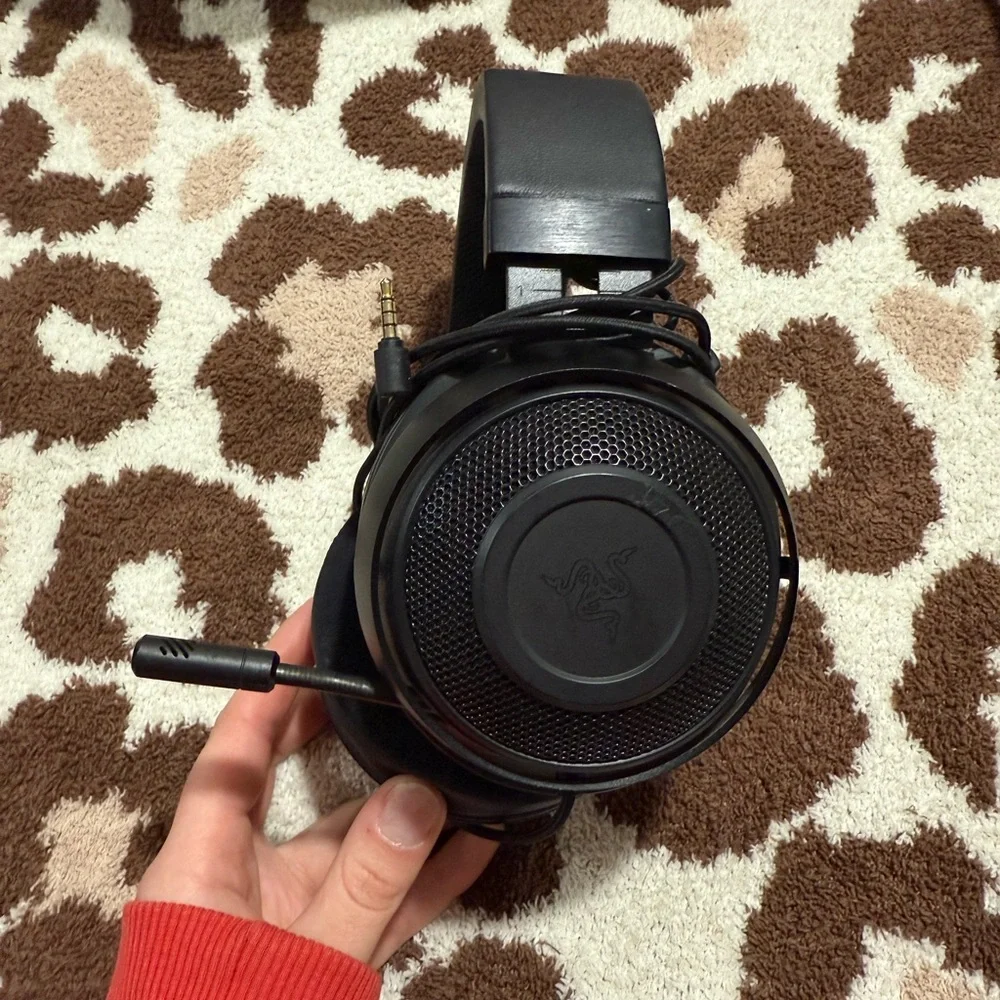 MOVING SOON SEND OFFERS